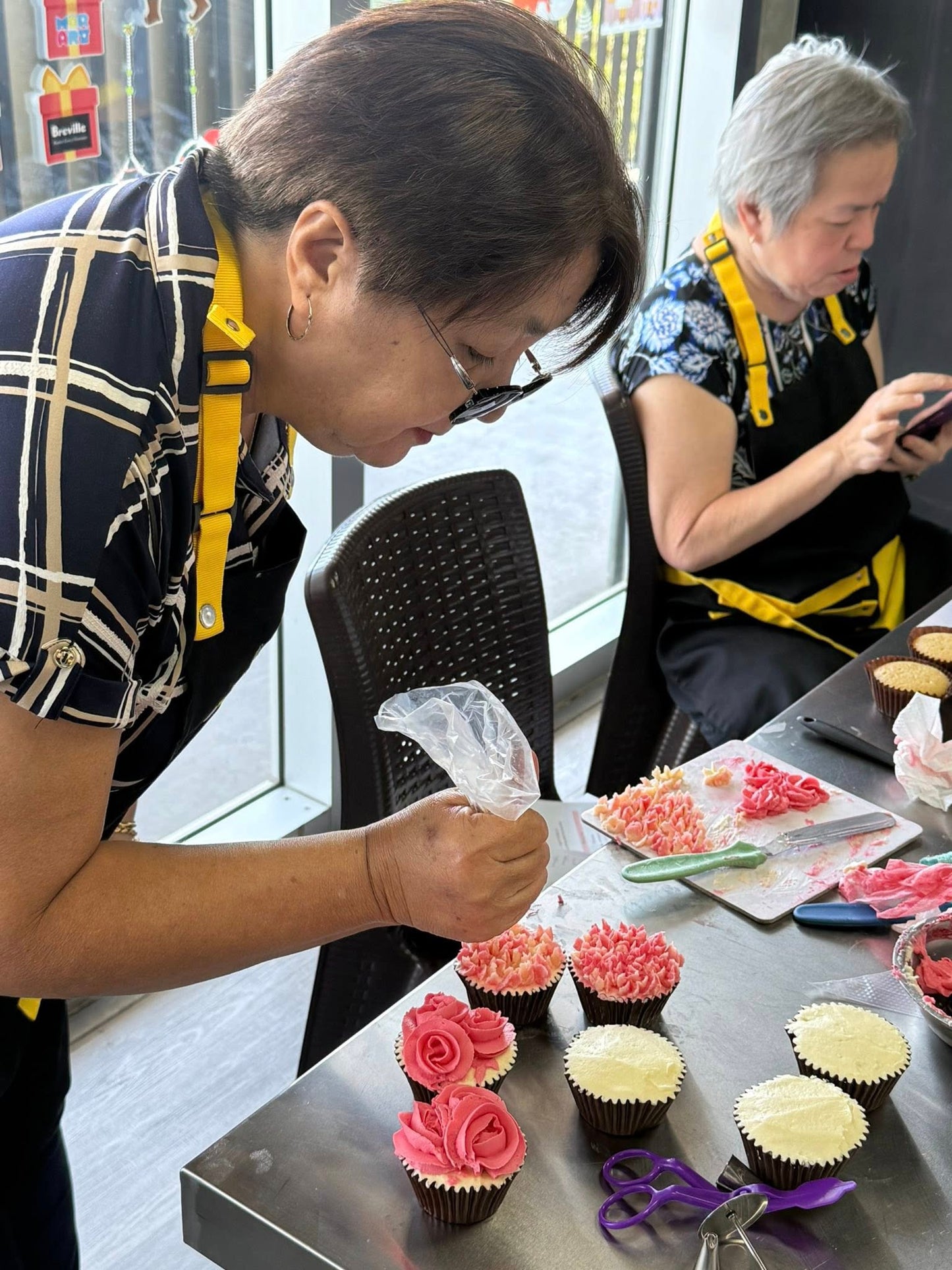 Flower Piping Class - Cupcake Bouquet Masterclass - Sept 11