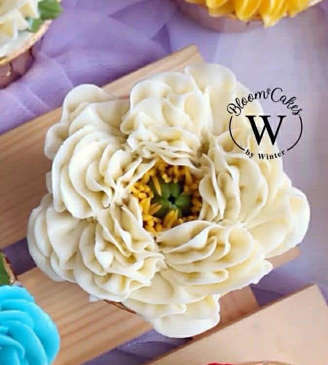 2 Tier Buttercream Flower Masterclass - June 30